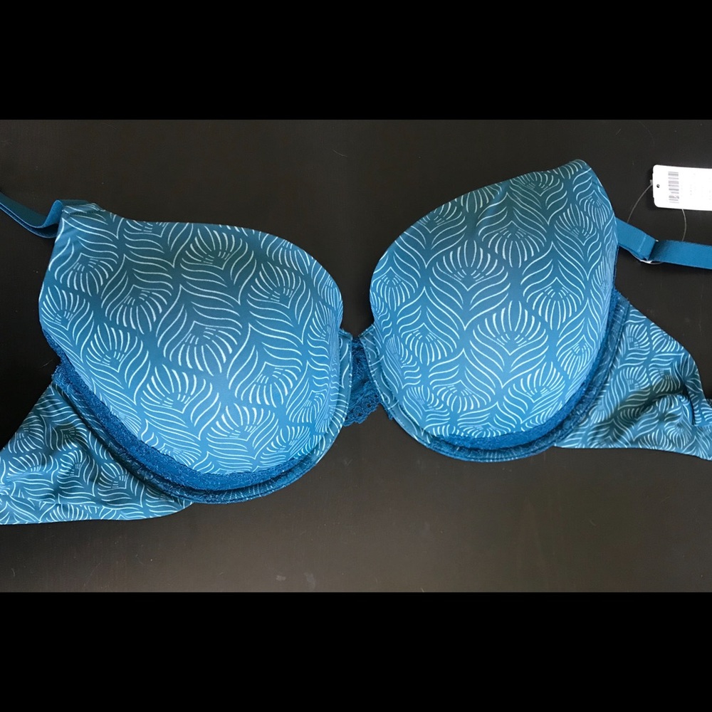 NWT Teal Soma bra with lace
